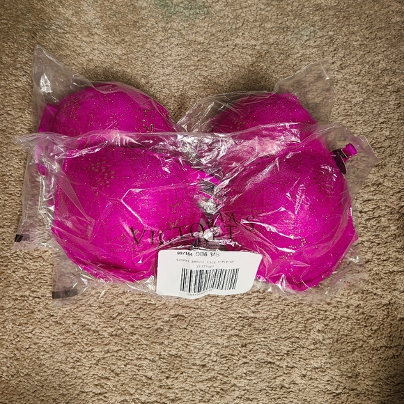 Brand new Bombshell bras in packaging